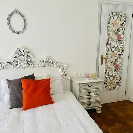 Monnalisa By The Apartament *